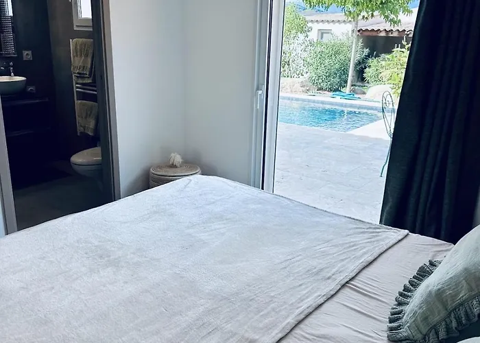 With Pool Near Porto-vecchio Beaches * Porto-Vecchio (Corsica)